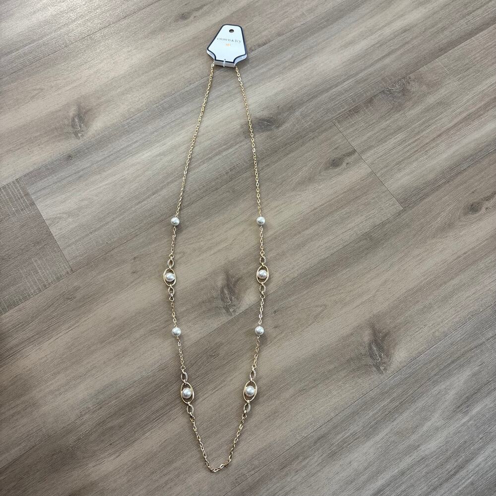 NWT Crown & Ivy Crystal Pearl Link Station Necklace